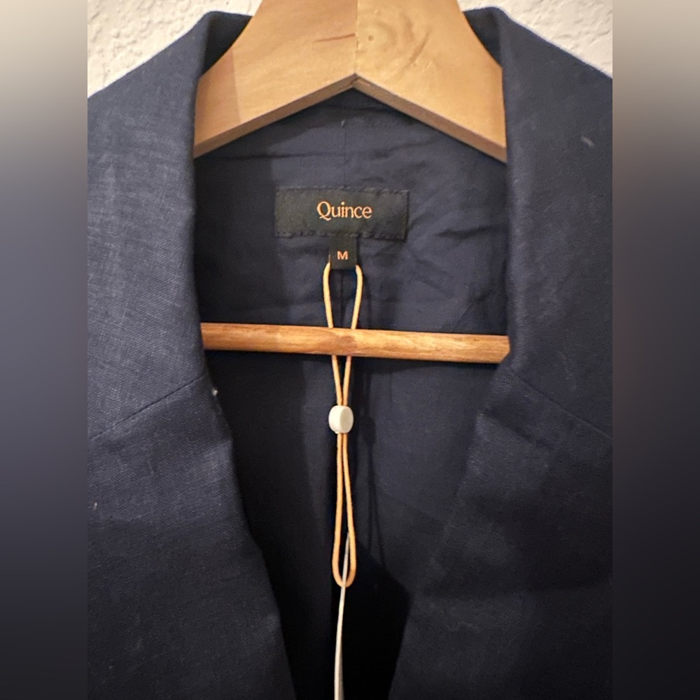 NWT - Quince Structured Navy Linen M Women’s Navy Blazer - Picture 5 of 8